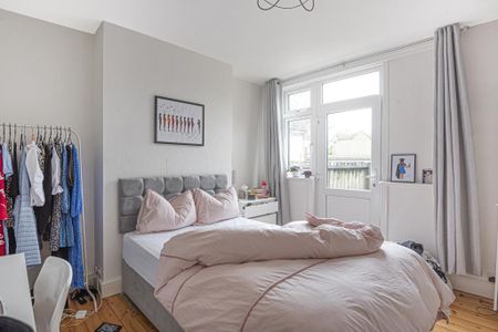 5 bedroom detached house to rent - Photo 3