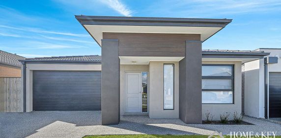 66 Bluebell Drive, Craigieburn, Vic 3064 - Photo 2