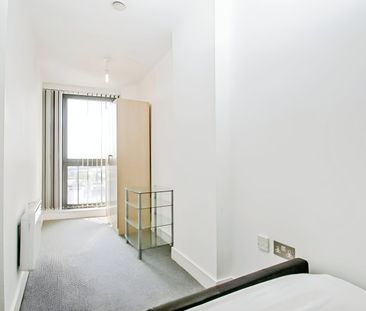 2 bedroom property to rent - Photo 1