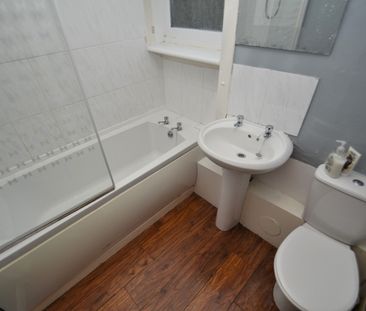 3 bed flat to rent in Menock Road, Glasgow, G44 - Photo 5