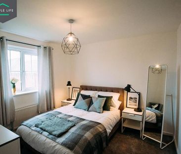 4 bedroom semi-detached house to rent - Photo 4