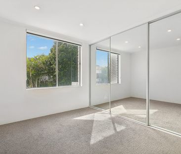 Coastal Beachside Retreat - Photo 2