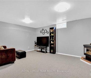 For Lease - 133 WOODPARK Way, Barrhaven, Ontario - Photo 2