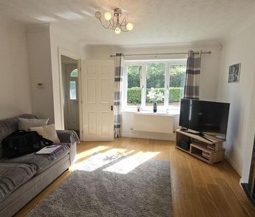 3 bedroom semi-detached house to rent - Photo 4