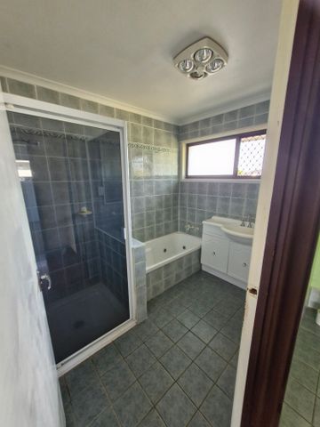 Wavell Heights - Photo 3