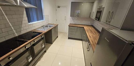 Alexandra Road, Doncaster, DN4 - Photo 2