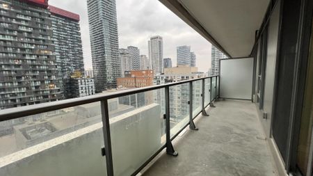 For Lease - 2221 Yonge Street Unit# 1410, Toronto, Ontario - Photo 4