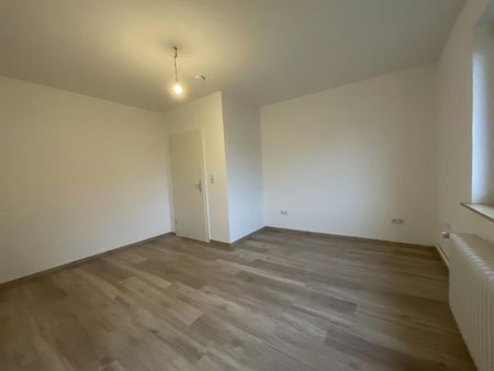 Charmante 3-Zimmer-Wohnung in Wilhelmshaven  Gemütliches Zuhause mit Tageslichtbad - Photo 5