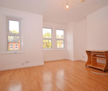 Carr Road, London - Photo 1