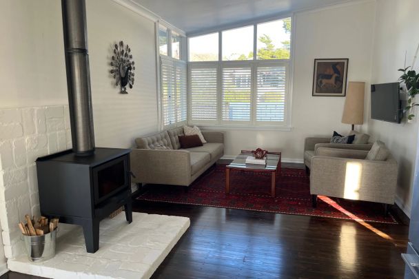 Location and views - Photo 1