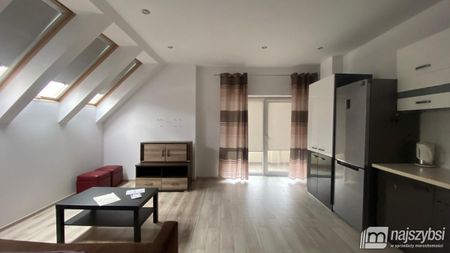 Nowogard-na wynajem 2 pokoje częsciowo umeblowane - Zdjęcie 2