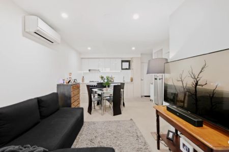 1Bedrooms, 1Bathrooms - Photo 3