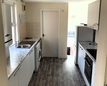 Bayswater Road, Jesmond, Newcastle Upon Tyne - Photo 3