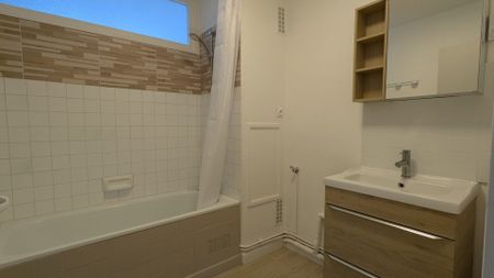 Appartement Nantes 2 pièce(s) 47.81 m2 - Place de parking - Cave - Photo 5