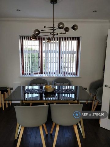 2 bedroom terraced house to rent - Photo 2