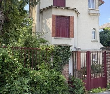 Location Maison 5 pièces 110m² - Photo 4