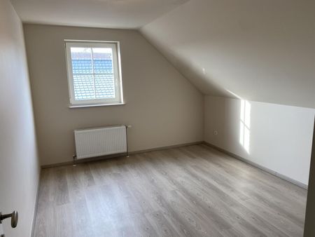 Recente, ruime 3-gevel woning, ideaal gelegen nabij het centrum van Sterrebeek. - Foto 2