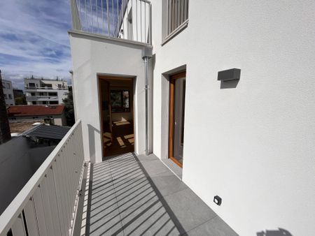 Appartement familial 3 chambres, Vanves Michelet. - Photo 2