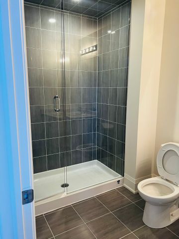 For Lease - 329 Woodgate Pines Drive, Vaughan, Ontario - Photo 4