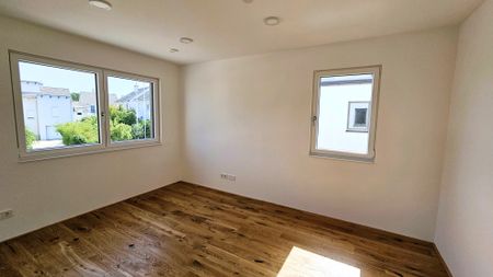 Mietkauf: Exklusive große Doppelhaushälfte auf Eckgrundstück - Modern - Lichtdurchflutet - Foto 2