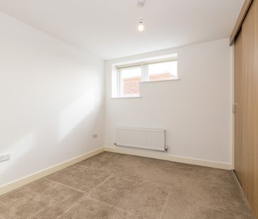 Bolton Road, Aspull, WN2 1PX - Photo 2