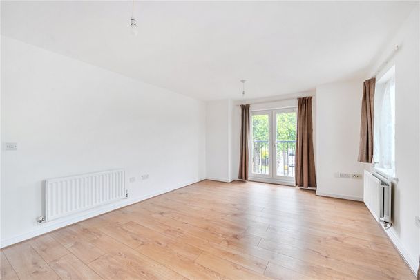 Hawkesbury Close, IG6, Ilford - Photo 1