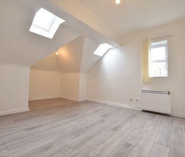 1 Bed Flat, Hart Hill Drive, LU2 - Photo 5