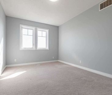 For Lease - 104 Symington Avenue, Oshawa, Ontario - Photo 5