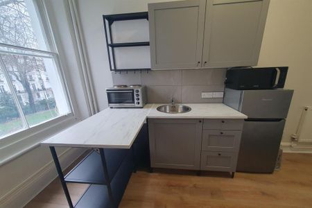 Studio to rent - Photo 4