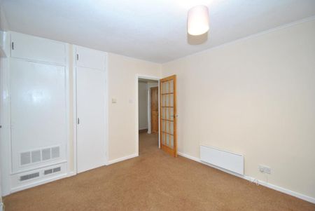 2 bedroom maisonette to rent - Photo 3