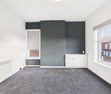 Parrin Lane, Eccles, Manchester, Greater Manchester, M30 - Photo 1