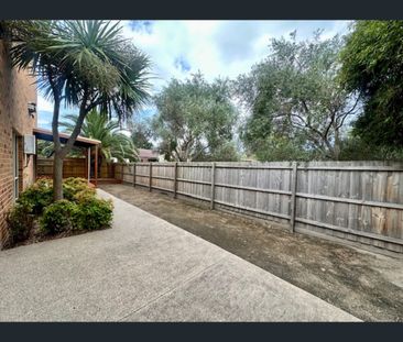 11A McCulloch Street, Dromana, Vic 3936 - Photo 6