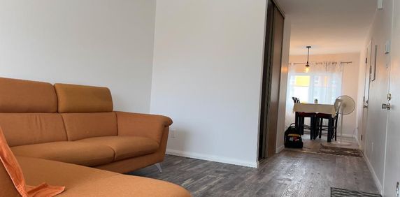 Beau appart 4 1/2. Quartier calme, sécuritaire, libre 1 juillet.. - Photo 2