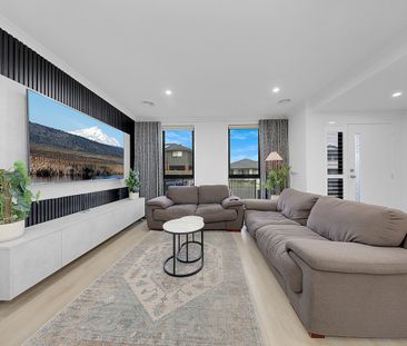 Stylish and conveniently located! - Photo 1