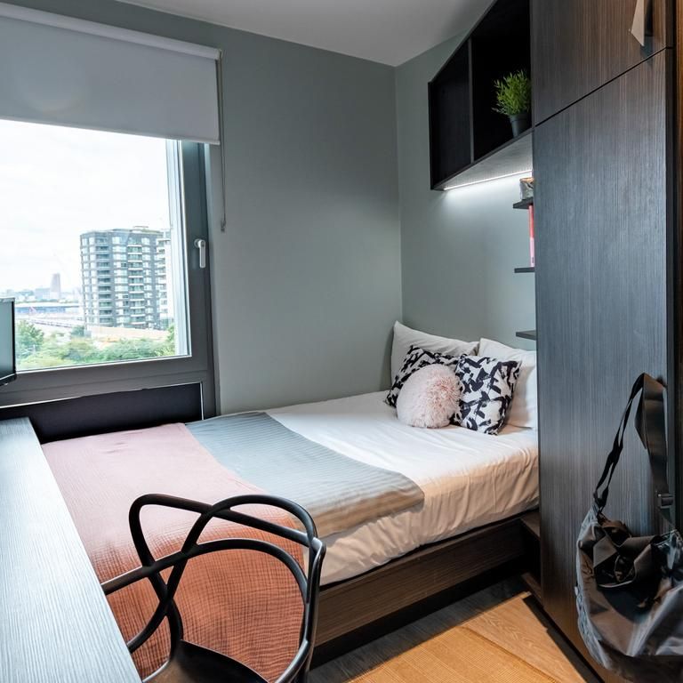 Studio to rent - Photo 1