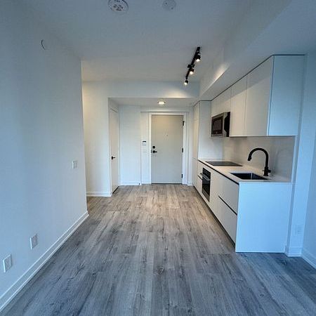 For Lease - 327 King Street Unit# 2008, Toronto, Ontario - Photo 1