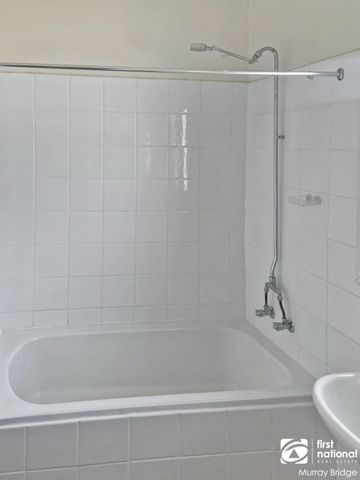 This delightful three-bedroom property could be just the one for you! - Photo 3