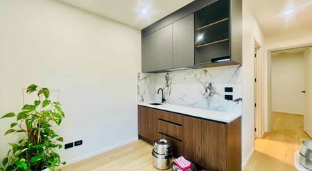 FLAT BUSH, 1 BEDROOM - Photo 5