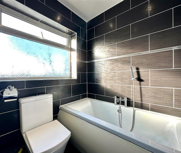 3 bedroom detached house to rent - Photo 5