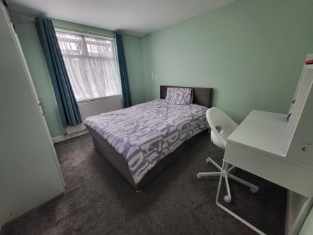 1 bedroom semi-detached house to rent - Photo 3