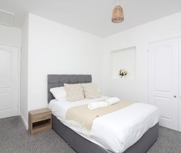 3 Bedroom Mid Terraced House - Photo 6