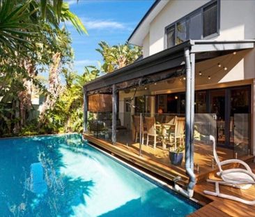 Burleigh Heads - Photo 2