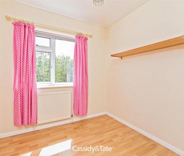 4 bedroom detached house to rent - Photo 4