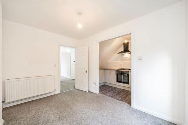 1 bedroom flat to rent - Photo 1