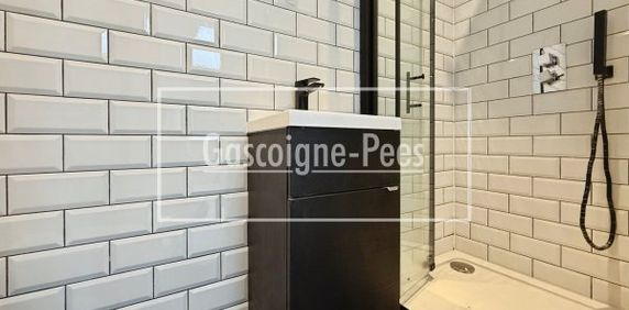 High Street, Dorking - Photo 2