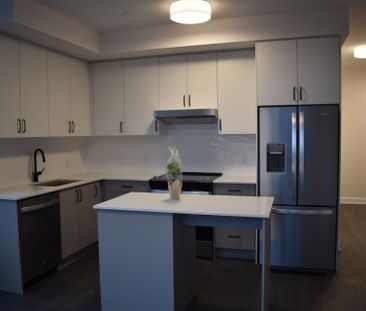 For Lease - 3220 William Coltson Avenue Unit# 622, Oakville, Ontario - Photo 5