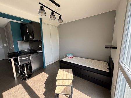 Location Appartement 1 pièce 22m² - Photo 2