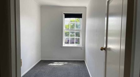 Jackson Street Apartment - Photo 3