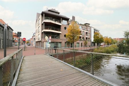 Appartement met 2 slpk., autostaanplaats en terras in centrum Aarschot - Foto 4