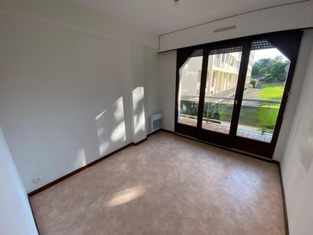 Location Appartement 3 pièces 68m² THONON LES BAINS 74200 - Photo 4
